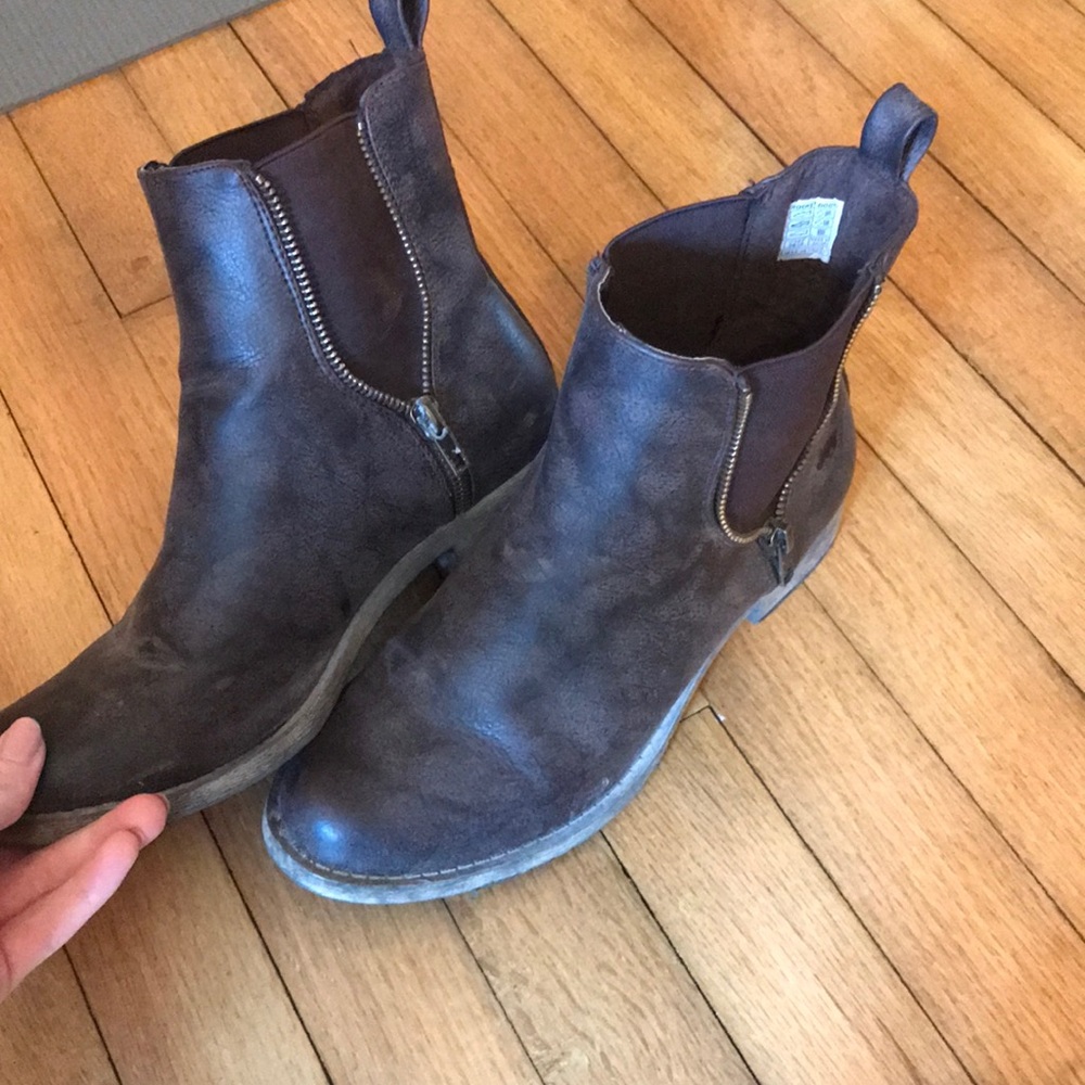 Brown boots